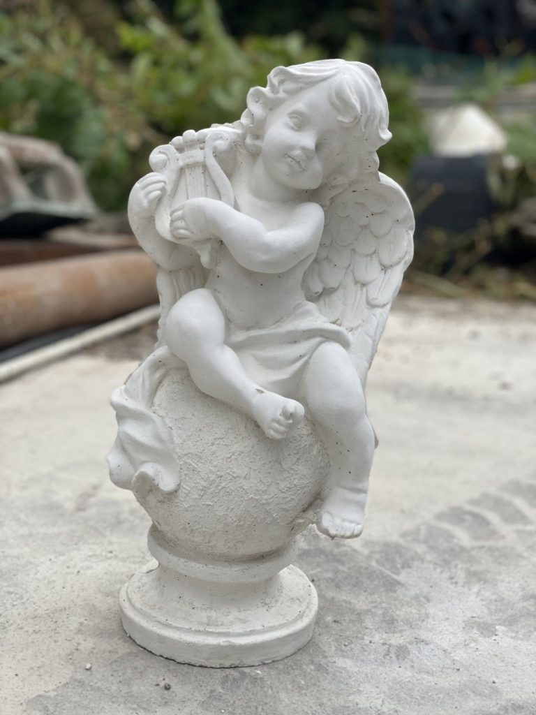 angelček iz kategorije betonski izdelki za vrt