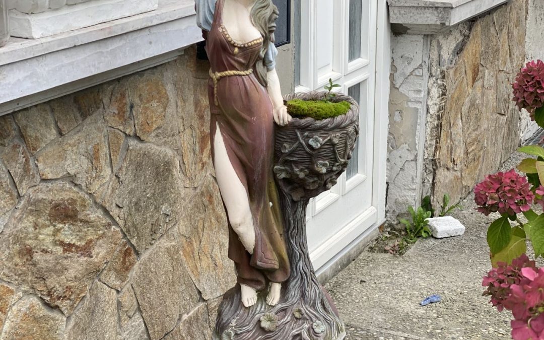 okrasni kipec za vrt