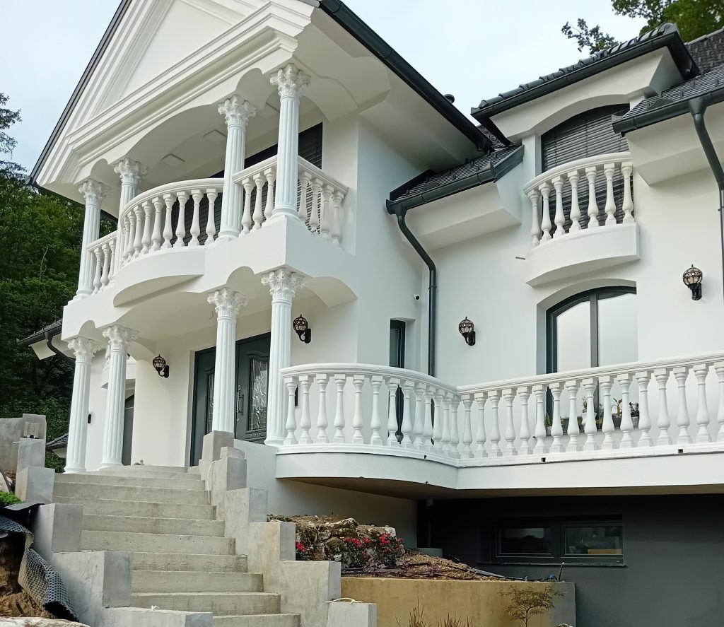 postavitev betonske ograje na balkonu